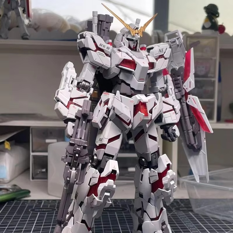 Model Kit Barbatos - En stock HG 1/144 RX-0 Unicornio